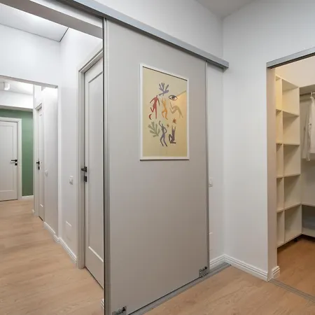 Deluxe 2br Mid Or Long Term Oldcity By Urbanesq Apartment Bucharest