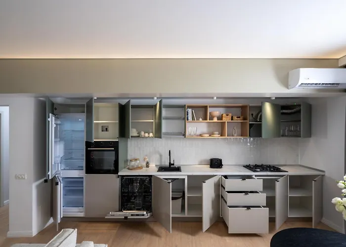Appartamento Deluxe 2br Mid Or Long Term Oldcity By Urbanesq Bucarest