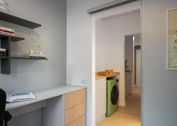 Deluxe 2br Mid Or Long Term Oldcity By Urbanesq Appartamento Bucarest