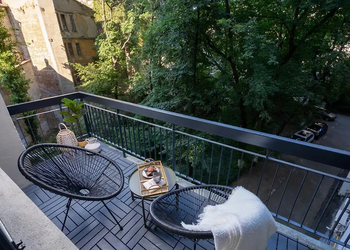 Apartament Deluxe 2br Mid Or Long Term Oldcity By Urbanesq Bukareszt